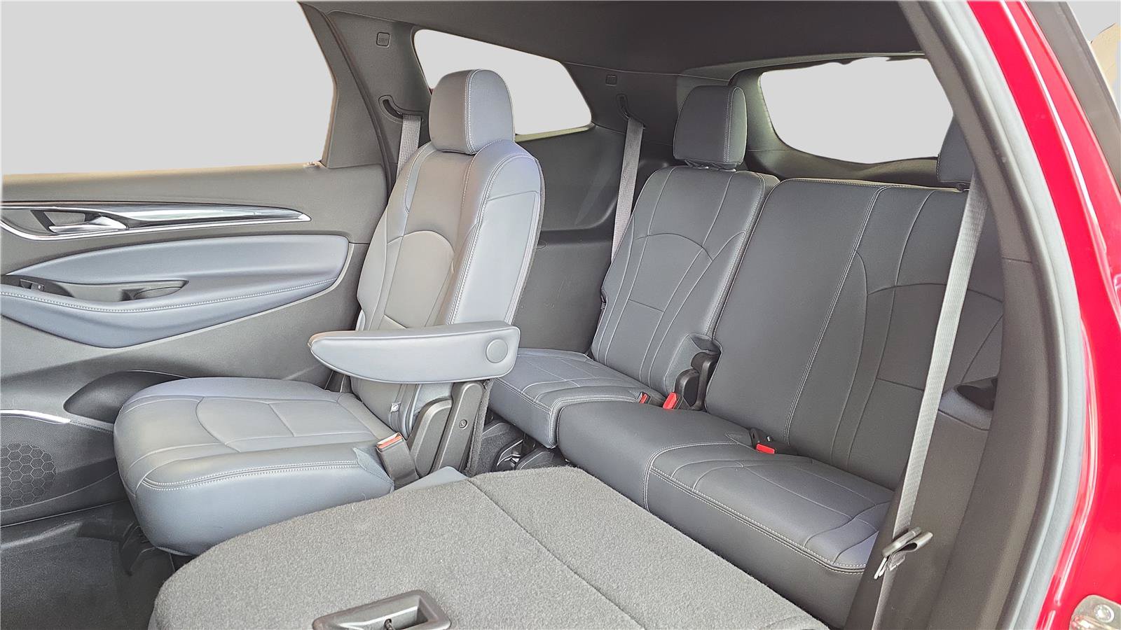 Used 2024 Buick Enclave Essence w/ Experience Buick Package AWD/4WD image 19