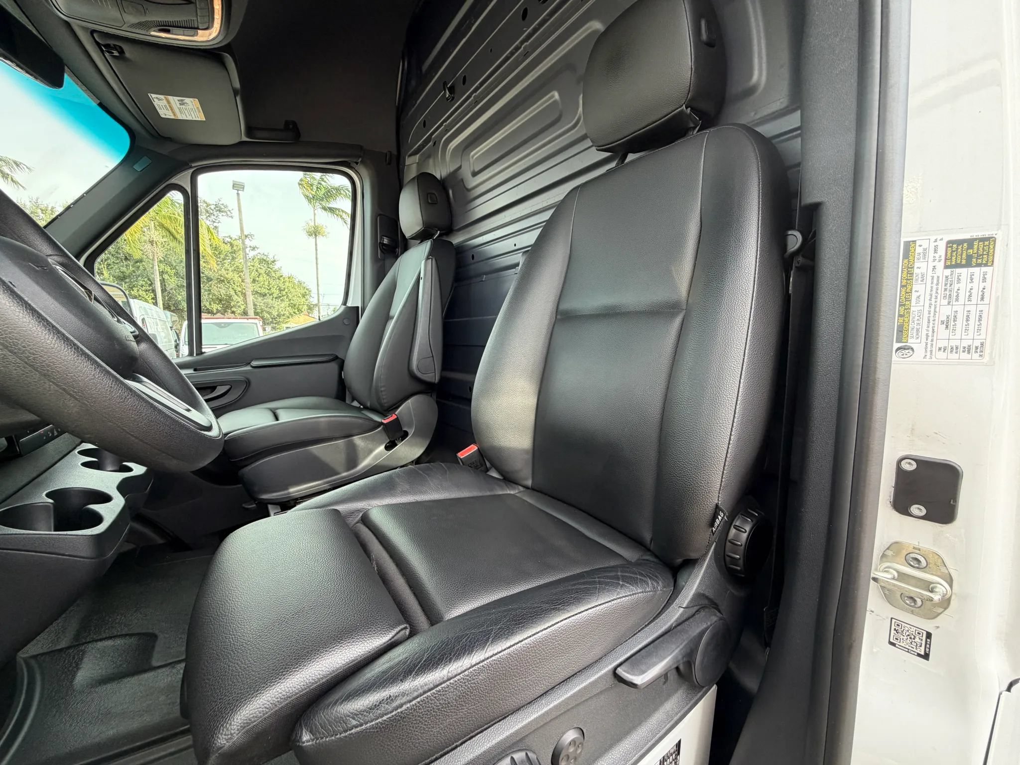 Used 2024 Mercedes-Benz Sprinter 3500 w/ Acoustic Package image 14