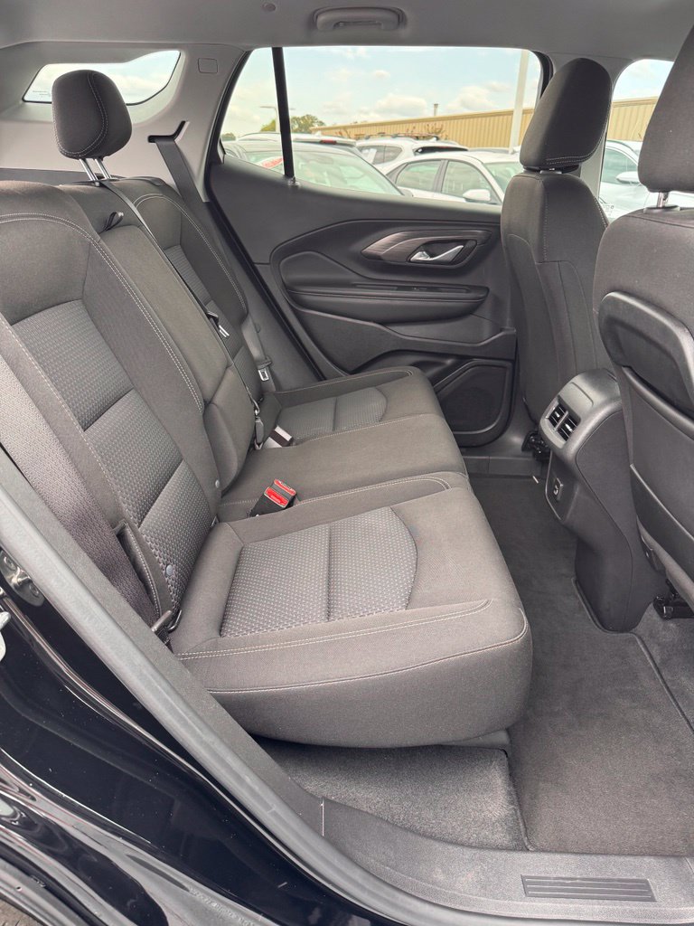 Used 2024 GMC Terrain SLE w/ Driver Convenience Package FWD image 12