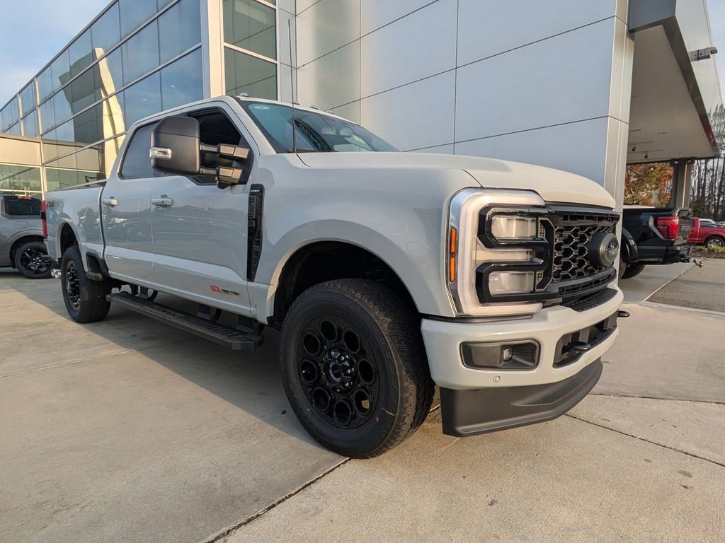 New 2026 Ford F350 Lariat w/ Black Appearance Package image 2