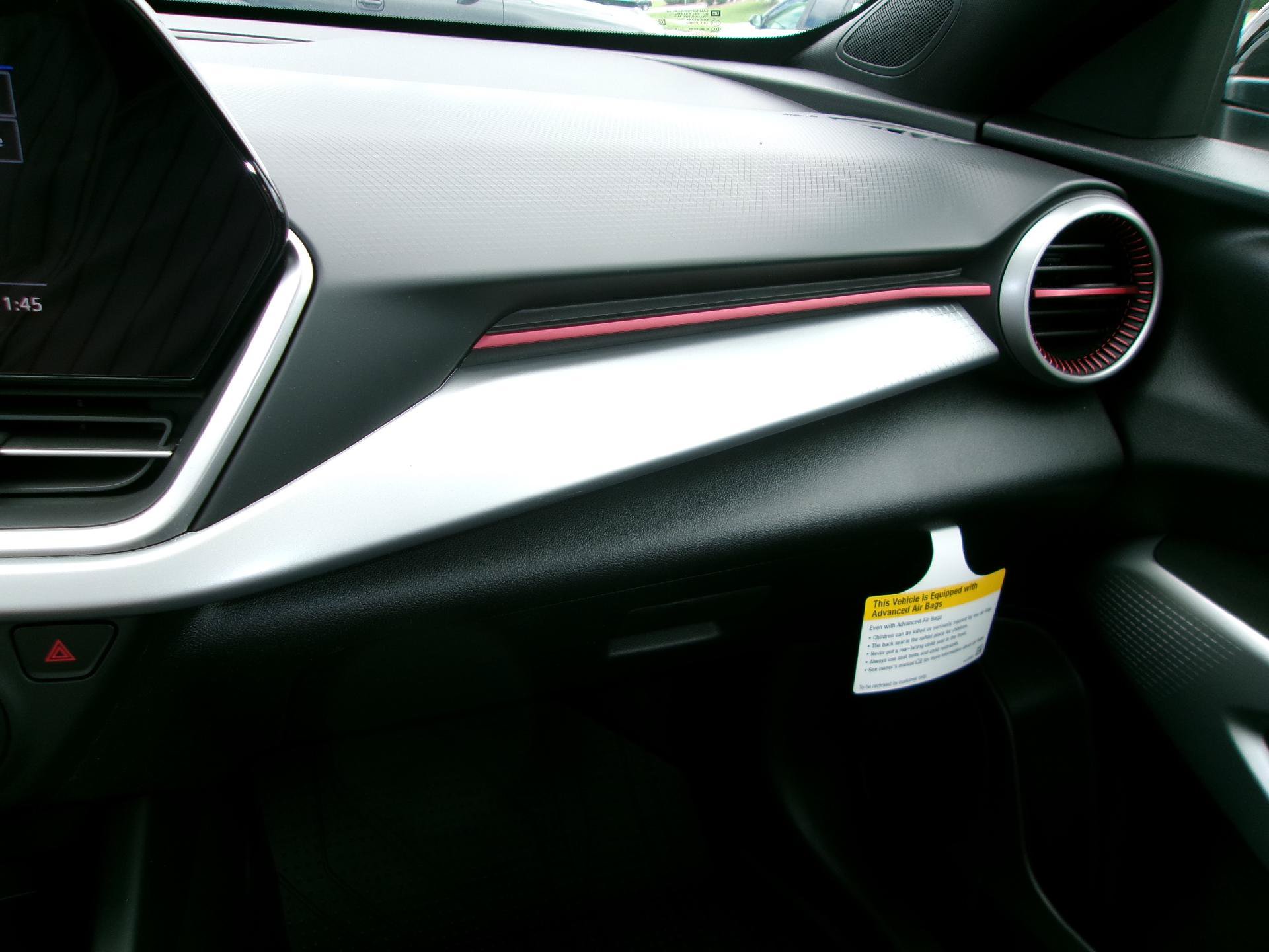 New 2026 Chevrolet Trax RS w/ Sunroof Package FWD image 15