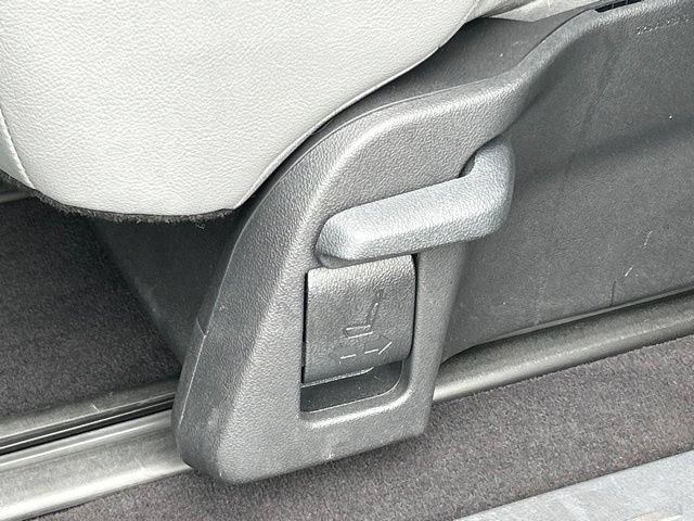 Used 2024 Toyota Sienna XLE w/ XLE Plus Package AWD/4WD image 39