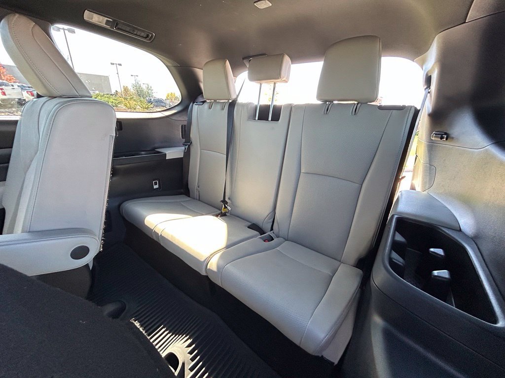 Used 2025 Toyota Grand Highlander AWD Hybrid image 29