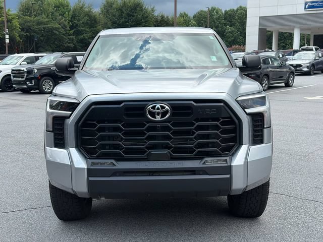 Used 2022 Toyota Tundra SR5 w/ SR5 Convenience Package AWD/4WD image 2