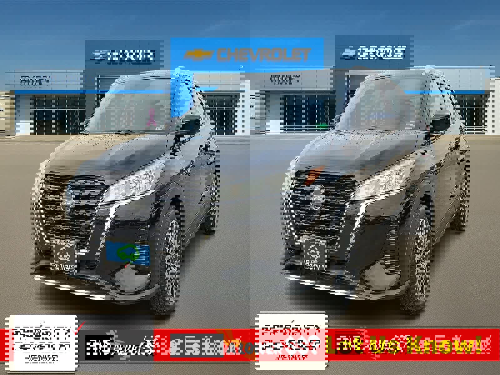 Used 2024 Nissan Kicks SV image 1