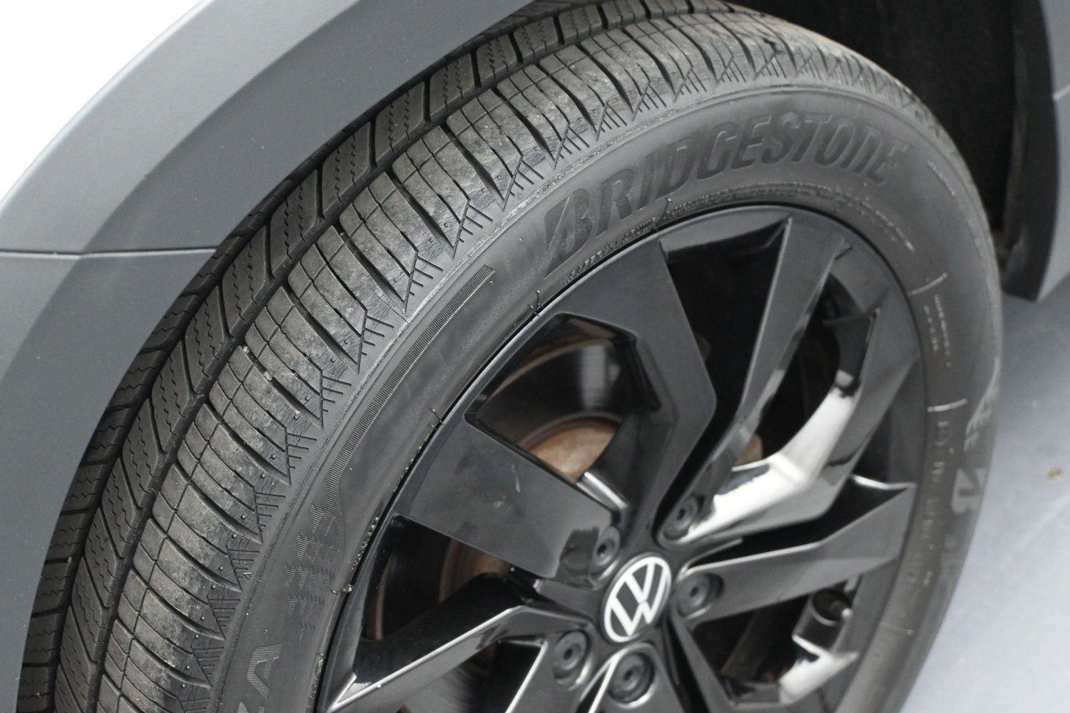 Certified 2022 Volkswagen Taos SE w/ Panoramic Sunroof Package FWD image 13