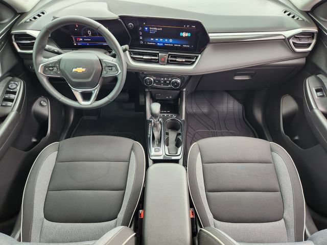 Used 2026 Chevrolet TrailBlazer LT w/ Convenience Package FWD image 26