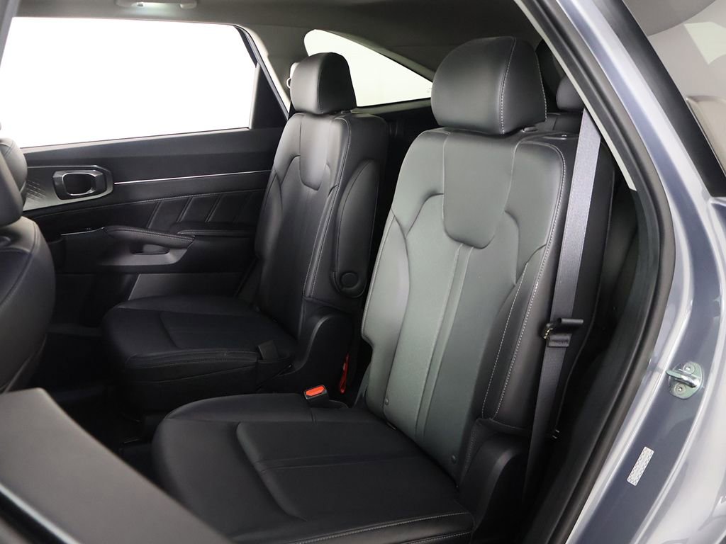 Used 2023 Kia Sorento SX AWD/4WD image 35