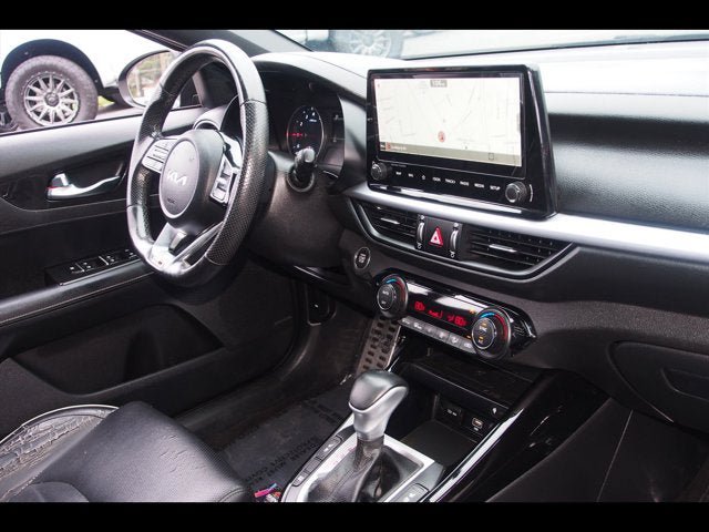 Used 2022 Kia Forte GT-Line w/ GT-Line Premium Package FWD image 9