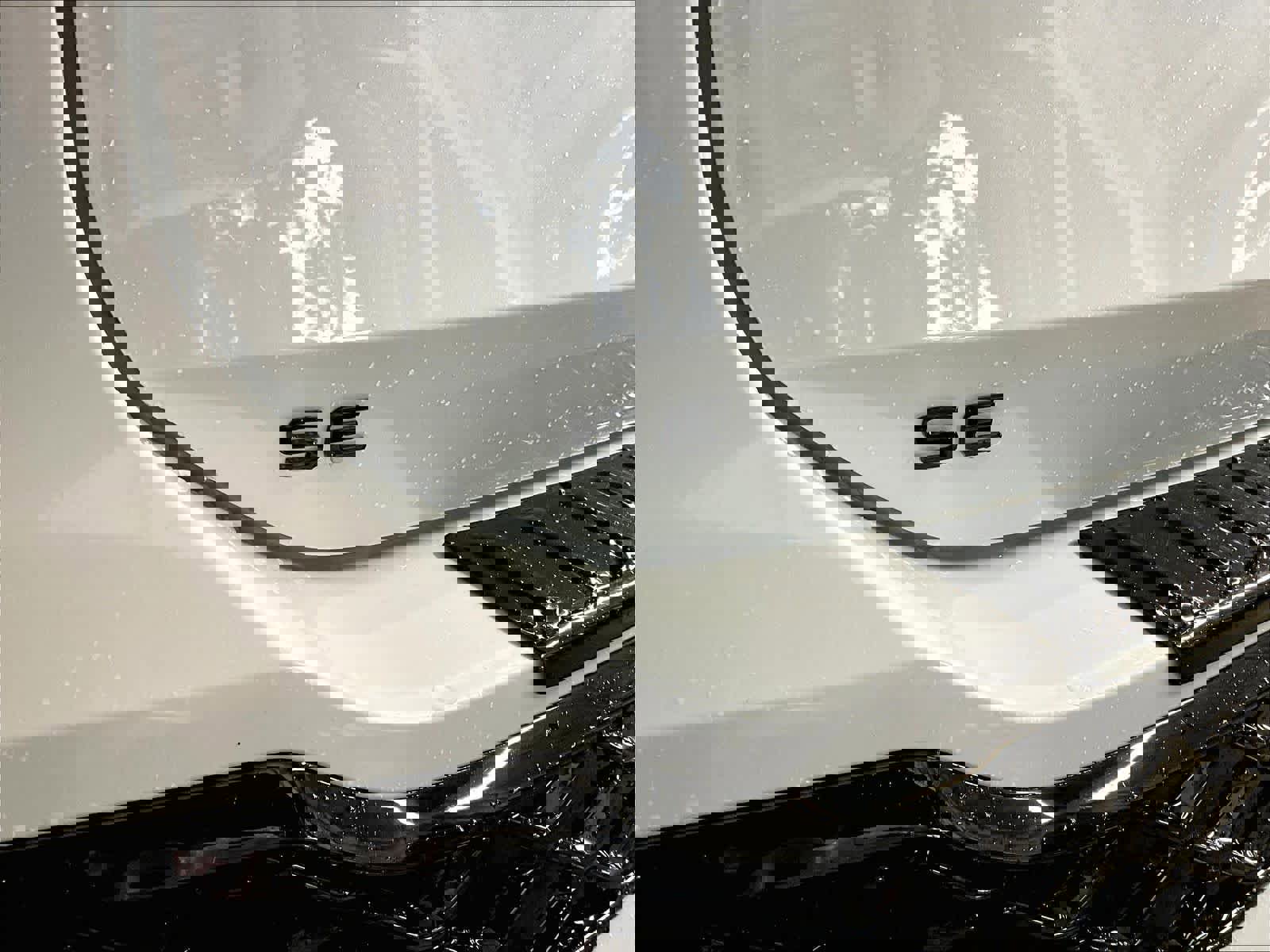 New 2026 Volkswagen Tiguan SE R-Line image 25