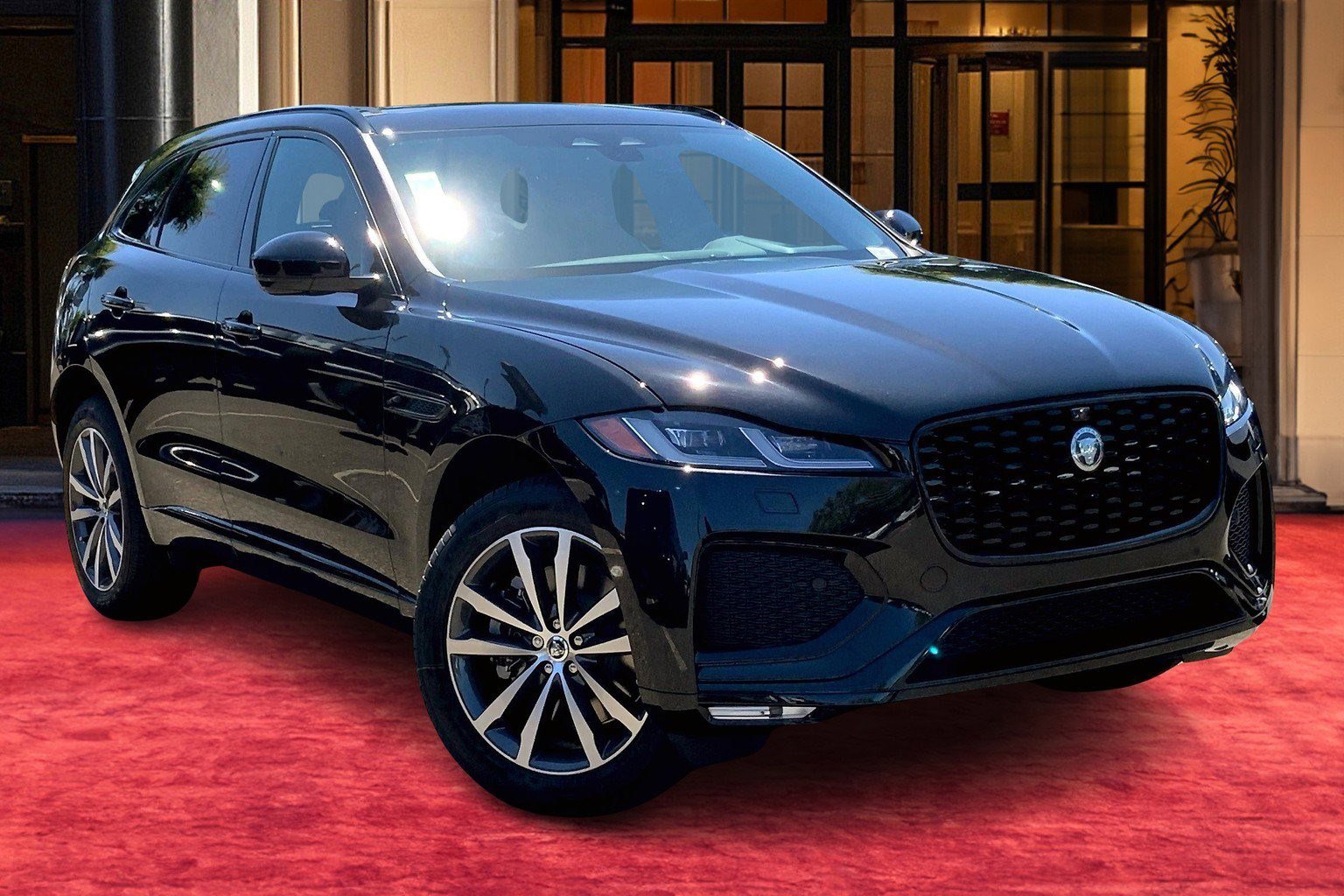 New 2026 Jaguar F-PACE R-Dynamic S image 3