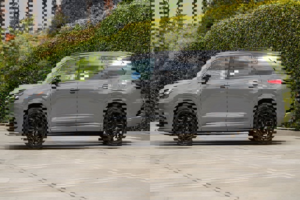 New 2026 Lexus TX 500h AWD image 6