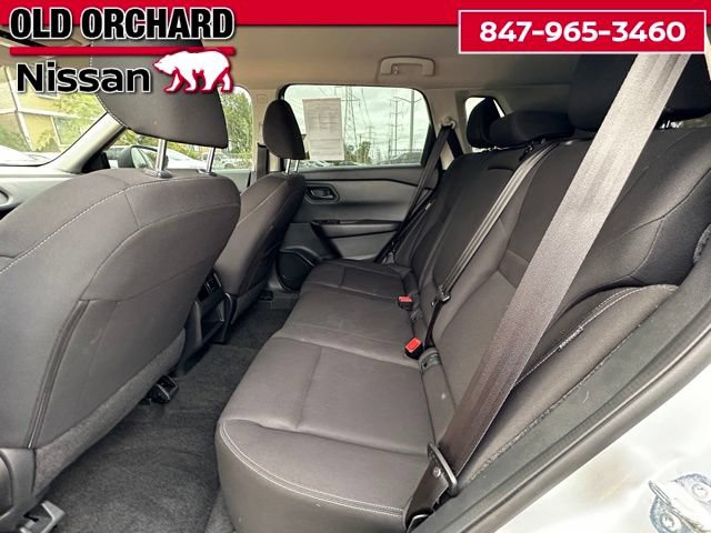 Used 2025 Nissan Rogue S AWD/4WD image 11