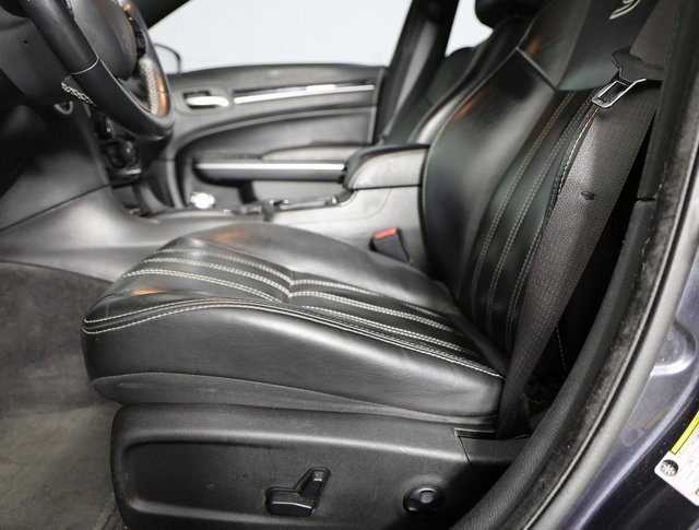 Used 2018 Chrysler 300 S image 12