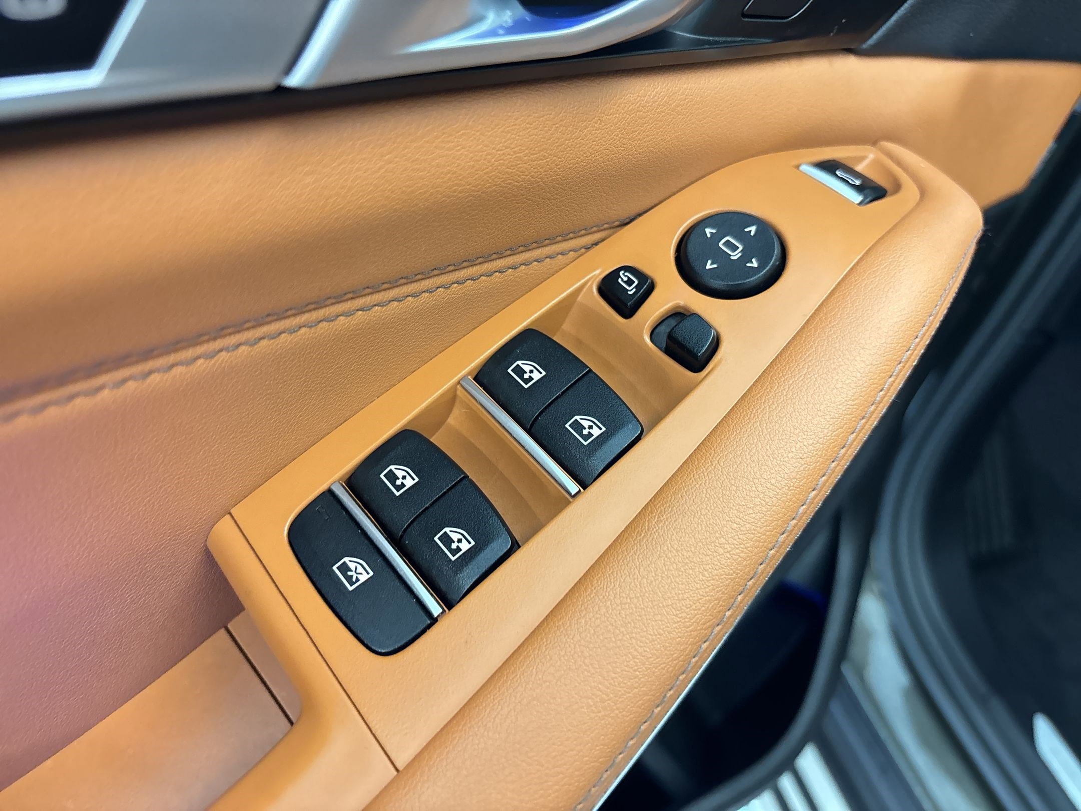 Certified 2023 BMW X5 sDrive40i w/ Climate Comfort Package image 21