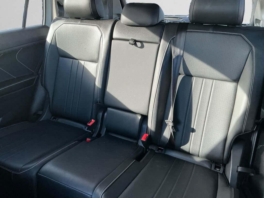 Used 2023 Volkswagen Tiguan SE image 13