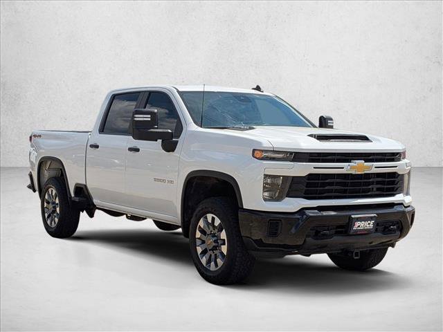 Used 2024 Chevrolet Silverado 2500 Custom w/ Custom Convenience Package image 3