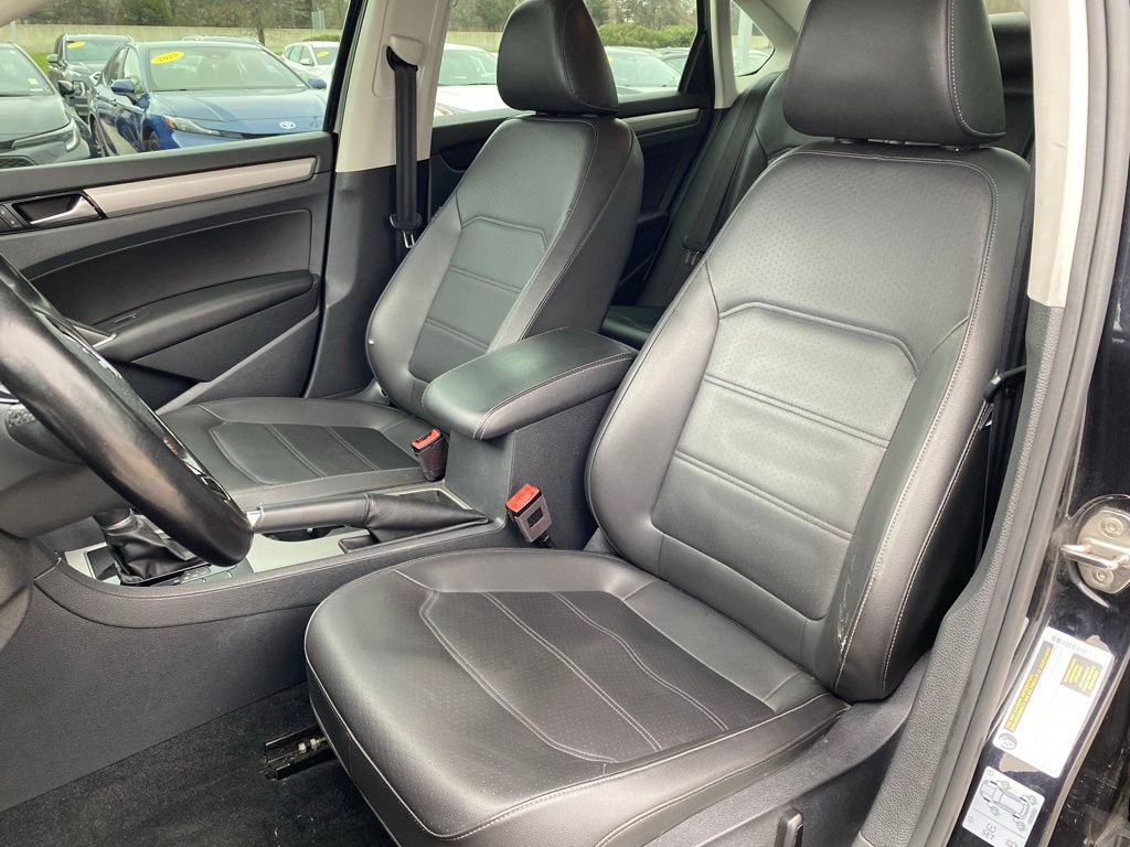 Used 2020 Volkswagen Passat 2.0T SE image 22