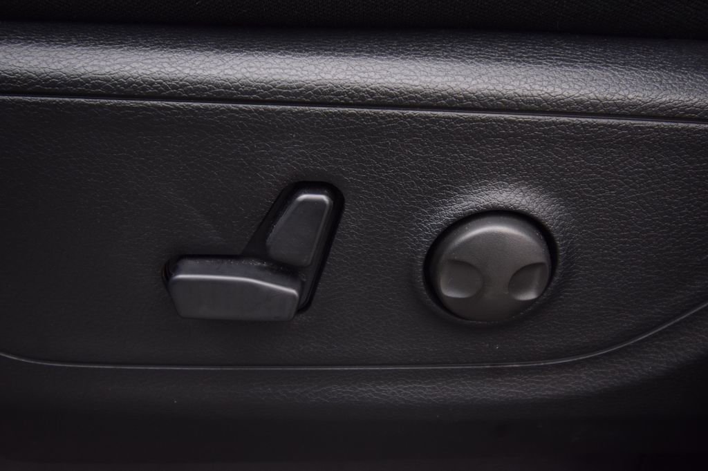 New 2026 RAM 1500 4x4 Crew Cab image 34