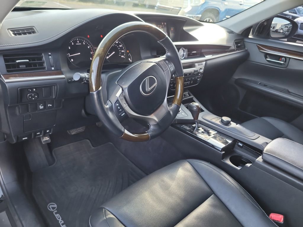 Used 2015 Lexus ES 350 w/ Premium Package image 15
