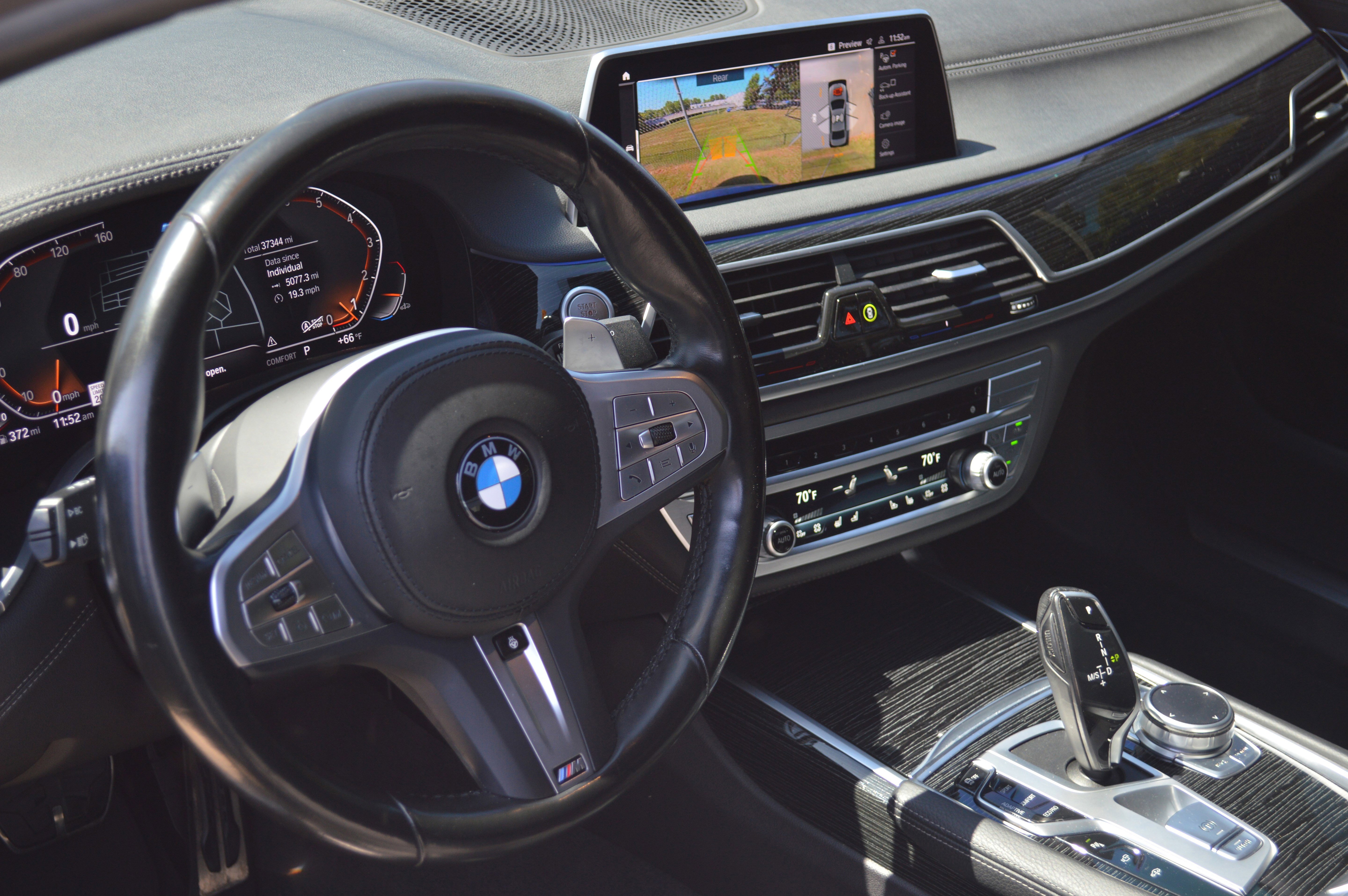 Used 2022 BMW 740i w/ M Sport Package image 24