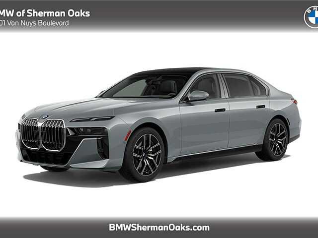 New 2026 BMW 740i w/ Premium Package image 1