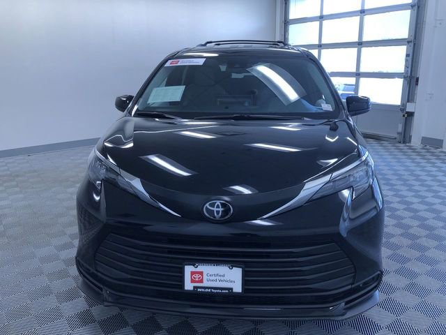 Certified 2026 Toyota Sienna LE FWD image 14
