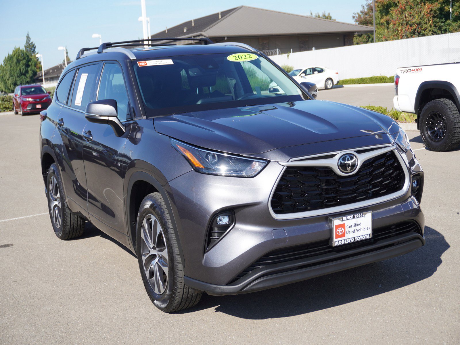 Used 2022 Toyota Highlander XLE