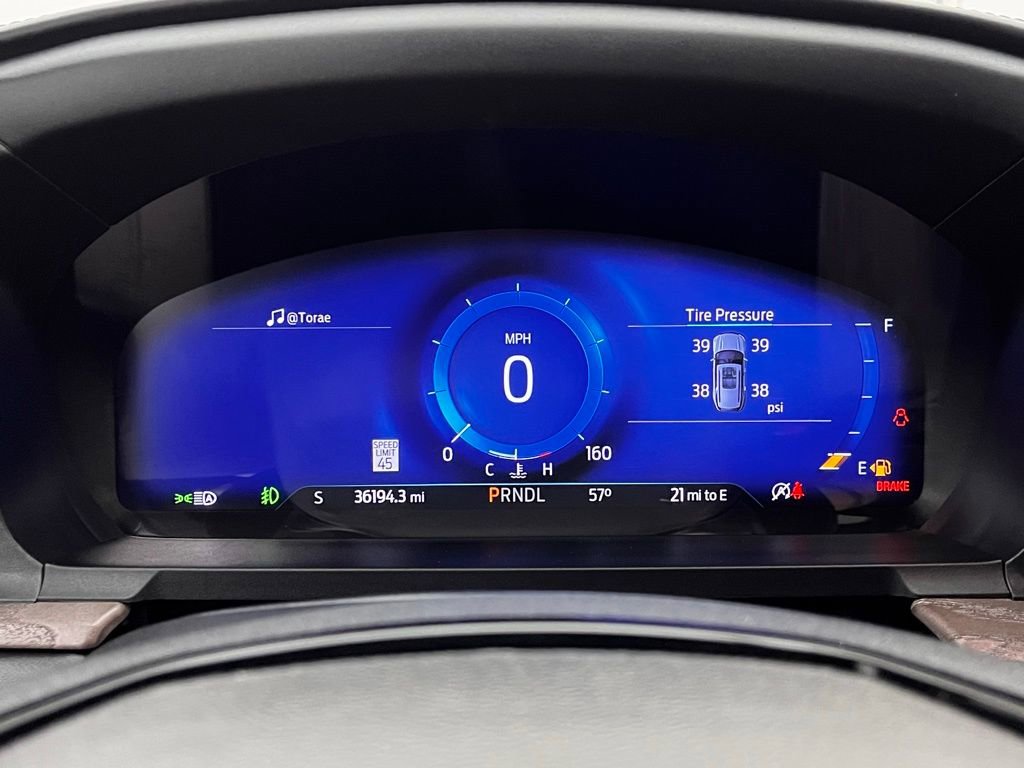 Used 2023 Ford Explorer Platinum w/ Technology Package image 24