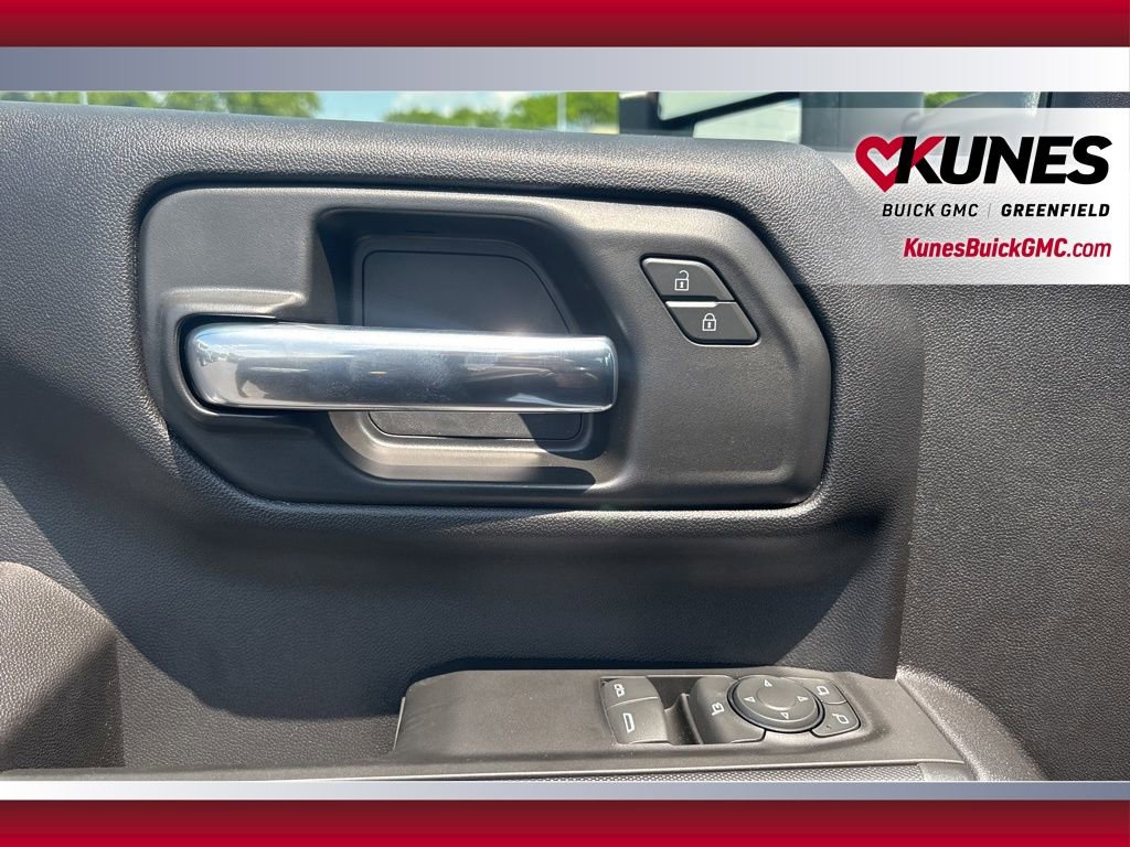 New 2025 GMC Sierra 3500 Pro image 15