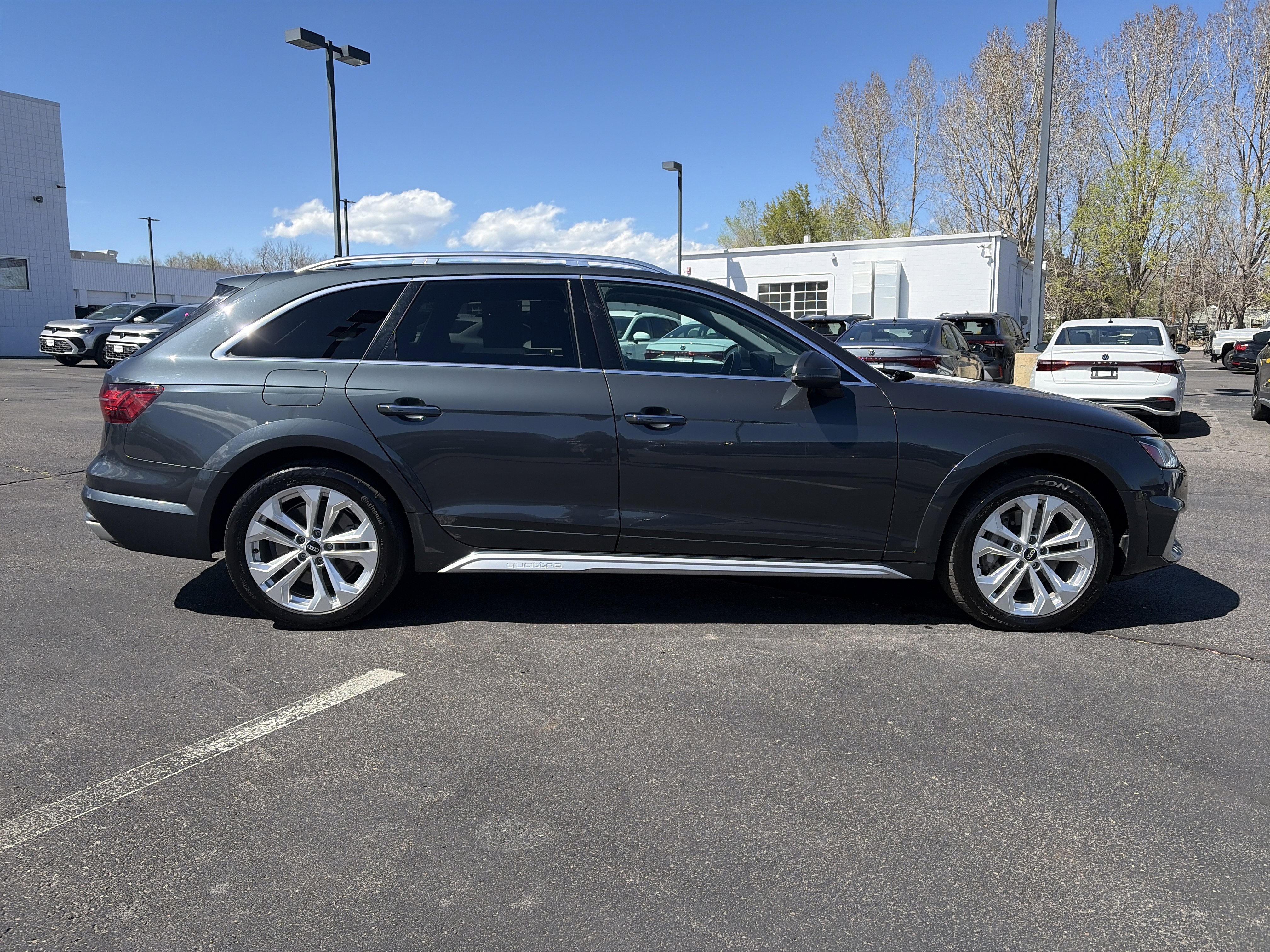 Used 2022 Audi A4 2.0T allroad Premium w/ Convenience Package image 4