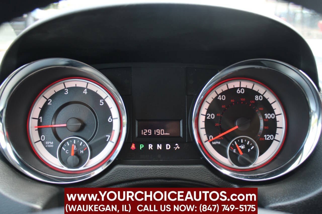 Used 2015 Dodge Grand Caravan SXT w/ UConnect Hands-Free Group image 23