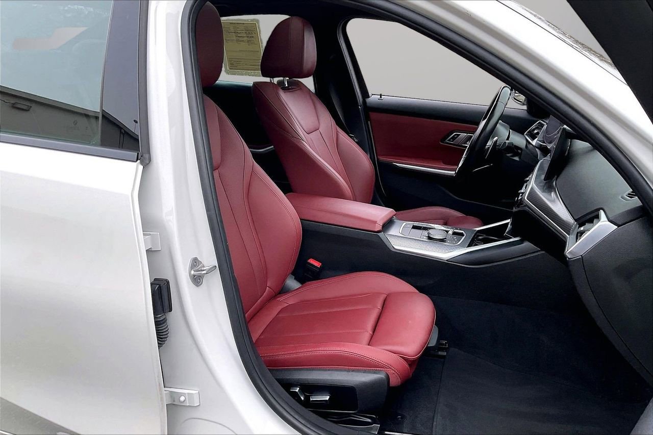 Used 2023 BMW M340i image 25