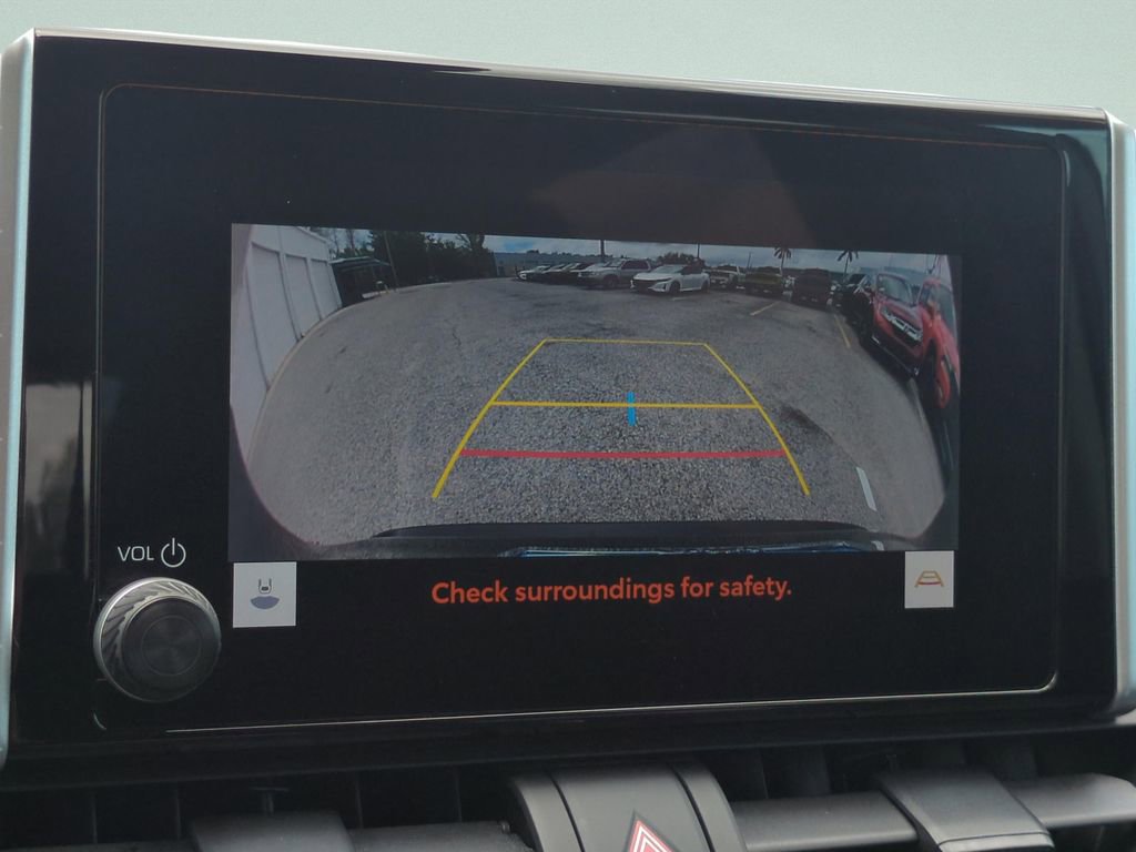 Used 2023 Toyota RAV4 LE image 19