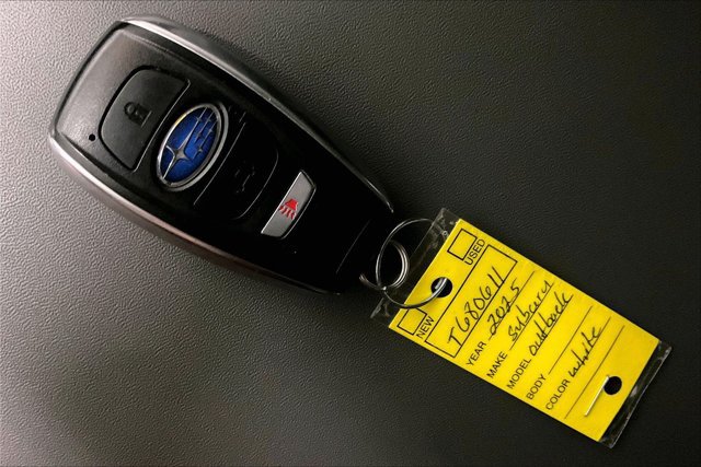 Used 2025 Subaru Outback Onyx Edition AWD/4WD image 11