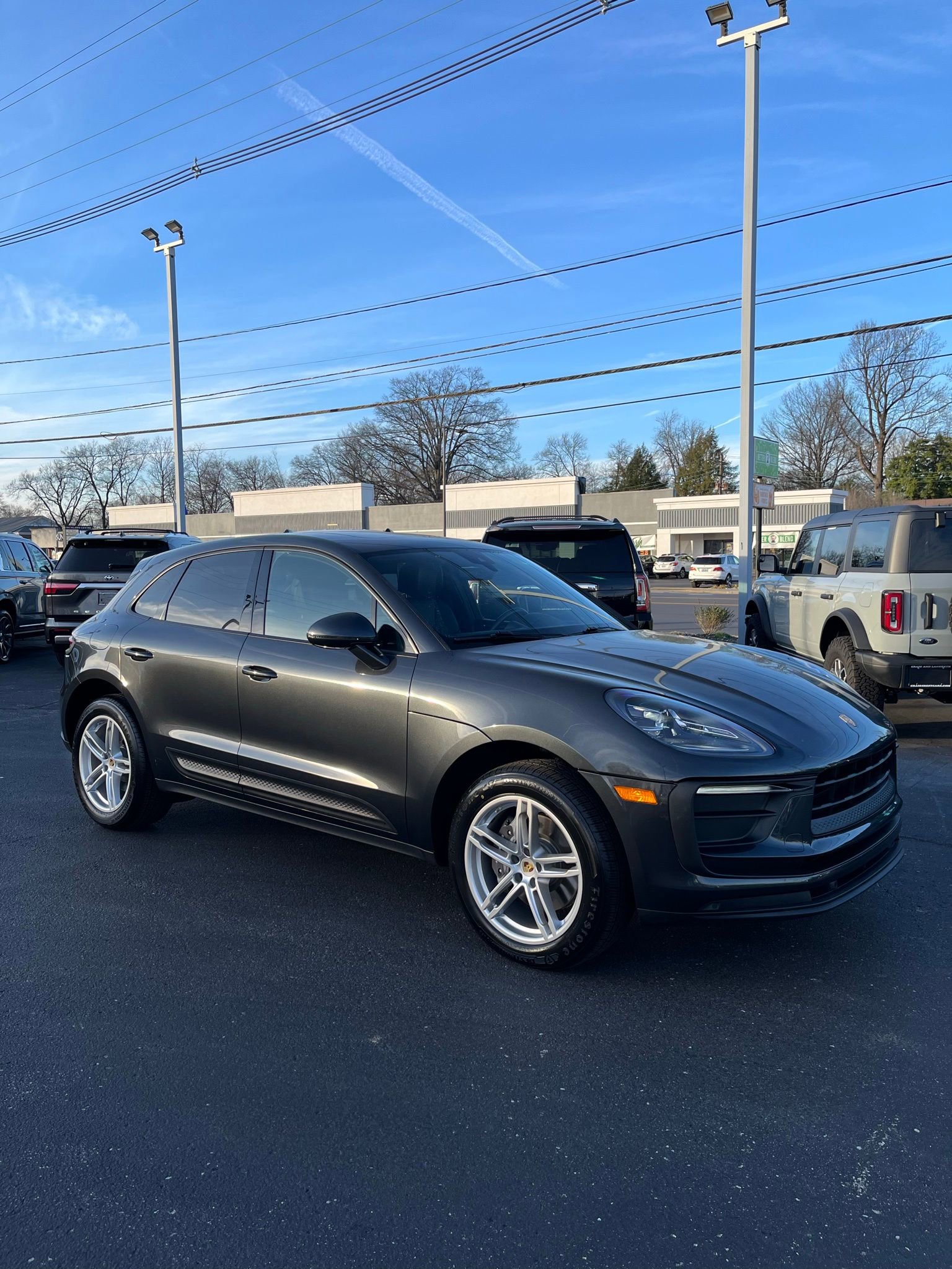 Used 2022 Porsche Macan image 1