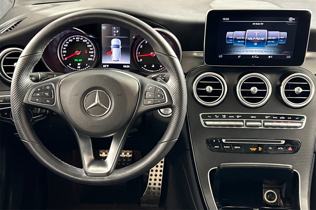 Used 2019 Mercedes-Benz GLC 300 4MATIC image 16