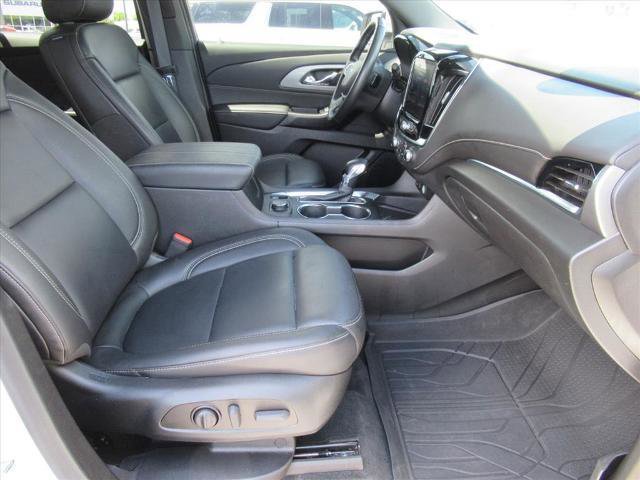Used 2023 Chevrolet Traverse LT w/ Midnight/Sport Edition AWD/4WD image 10