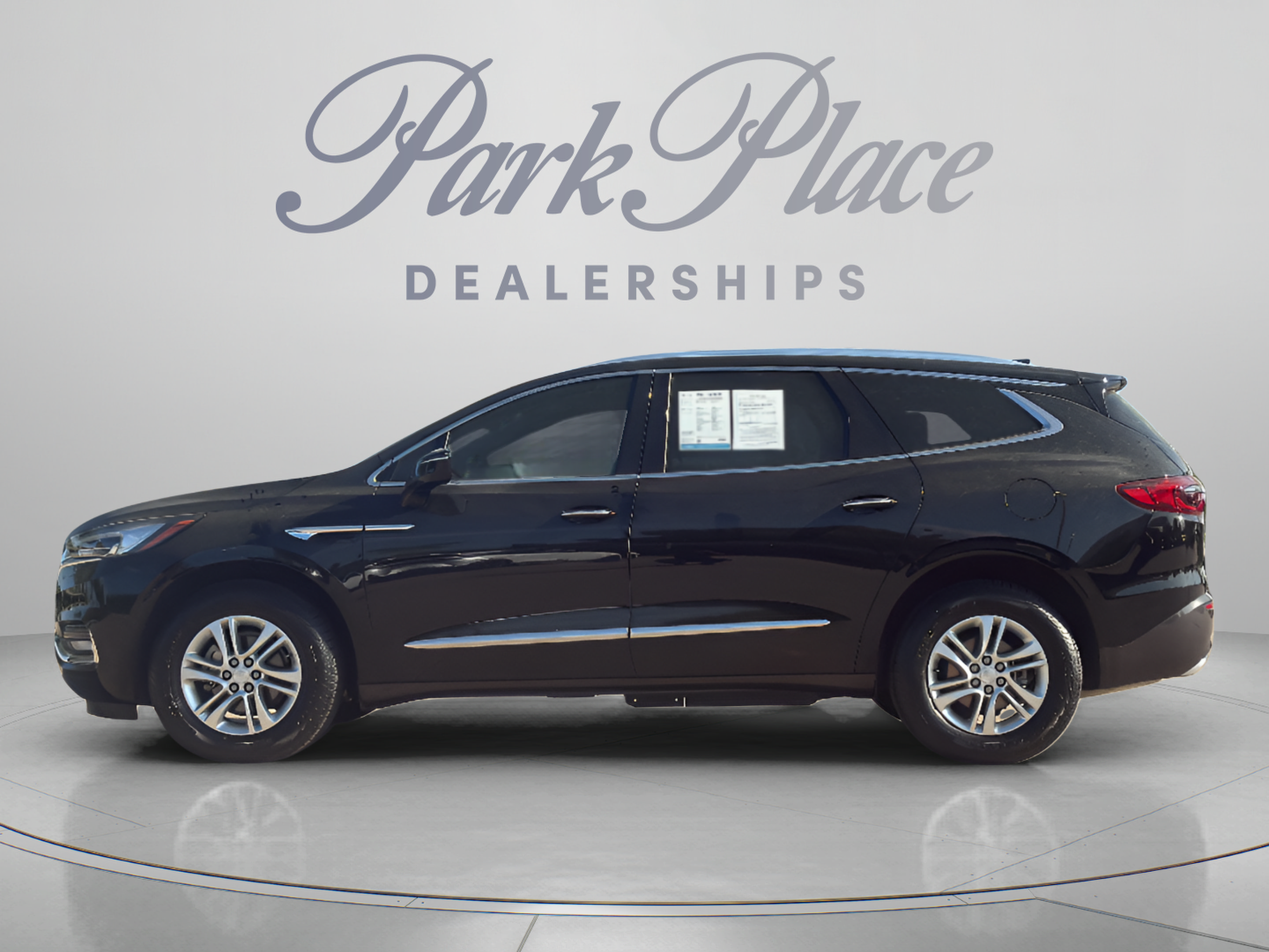 Used 2019 Buick Enclave Essence FWD image 2