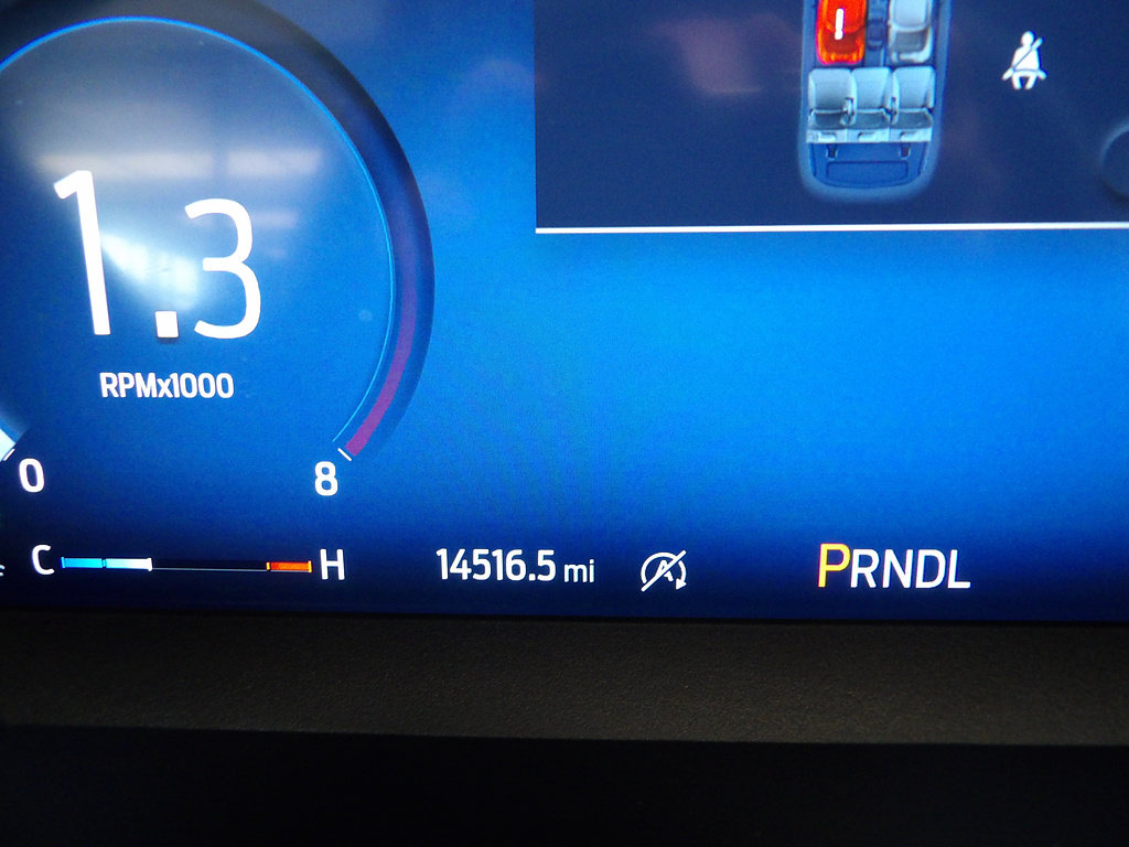 Used 2025 Ford Escape Platinum AWD/4WD image 31