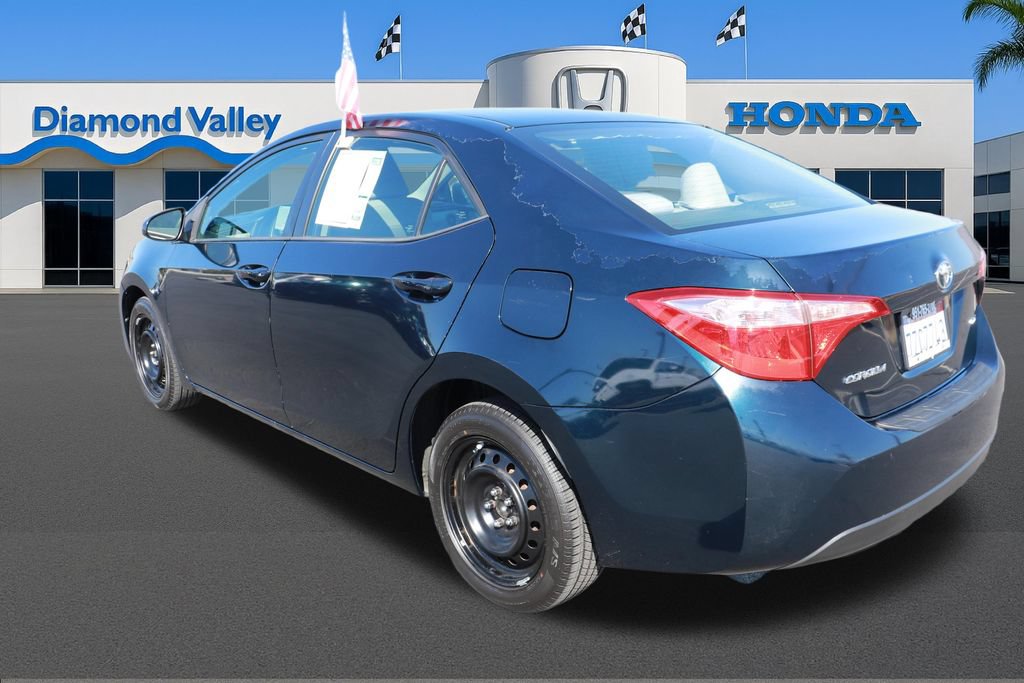 Used 2017 Toyota Corolla LE w/ Carpet Mat Package (TMS) FWD image 4