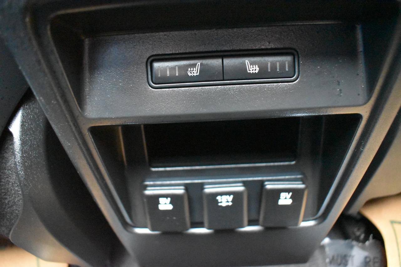 Used 2017 Land Rover Discovery Sport HSE image 22