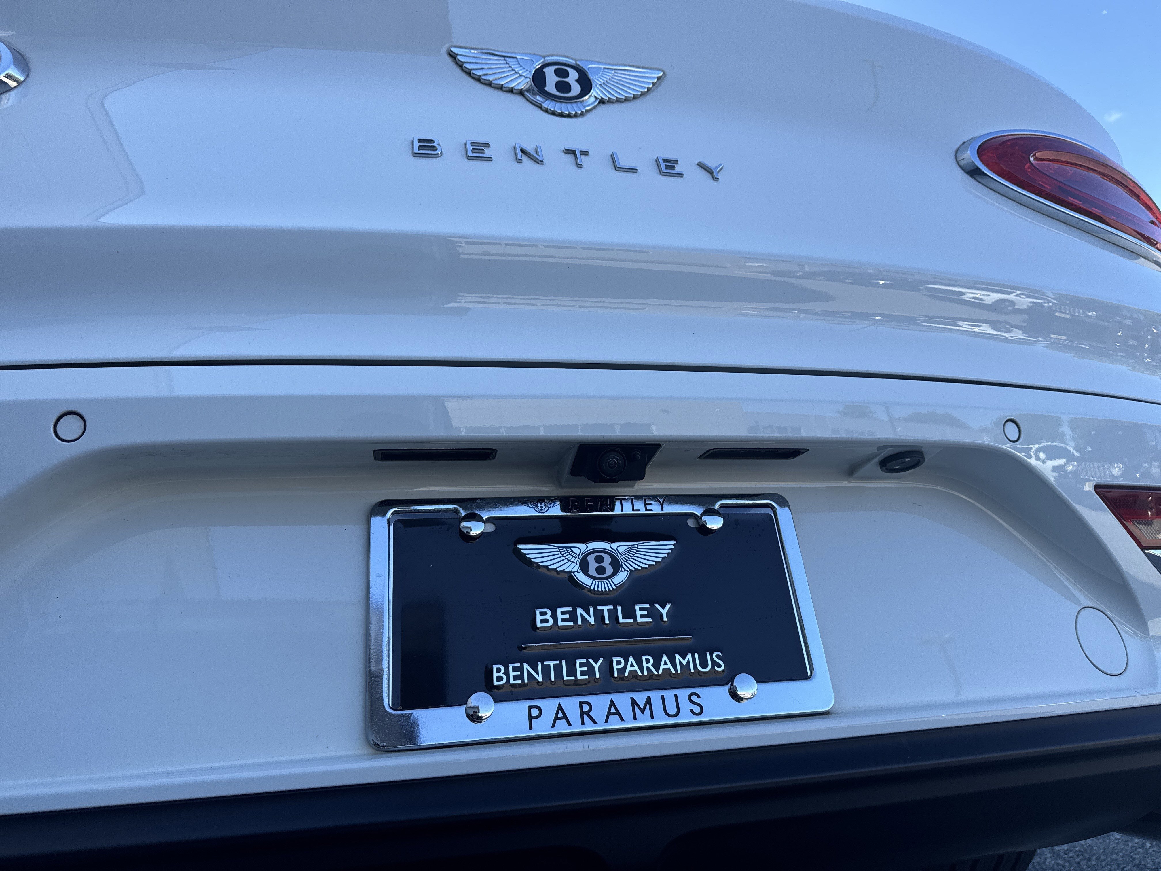 Used 2022 Bentley Bentayga image 27