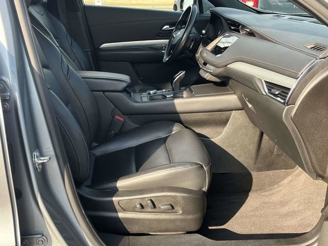 Used 2023 Cadillac XT4 Premium Luxury image 24