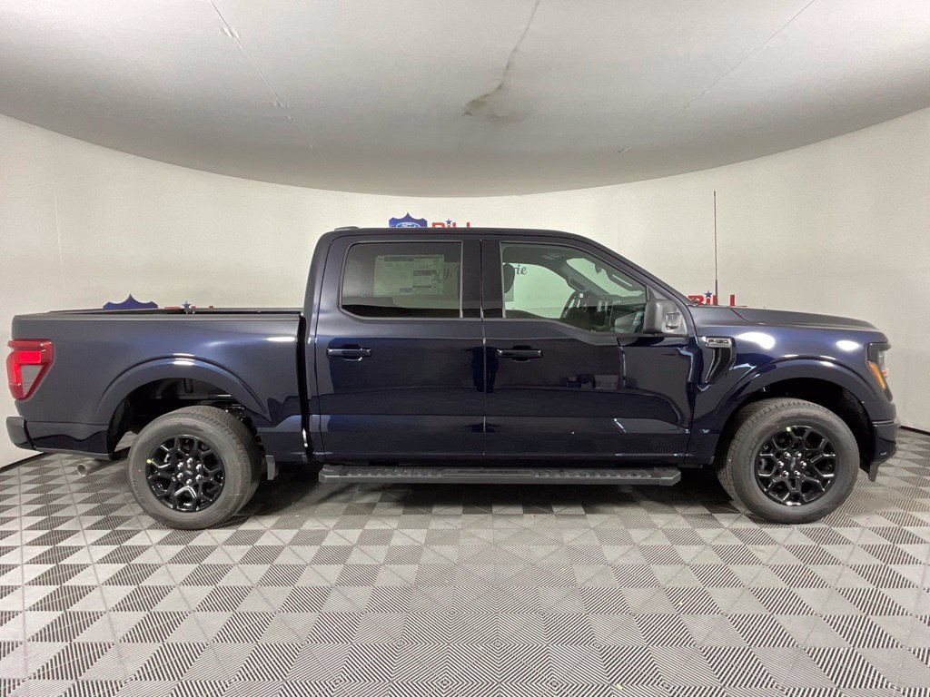 New 2026 Ford F150 XLT w/ XLT Black Appearance Package RWD image 2