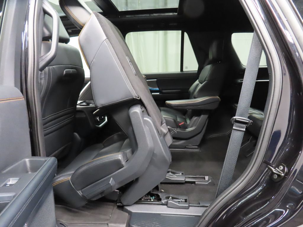 Used 2025 Ford Expedition Tremor AWD/4WD image 56