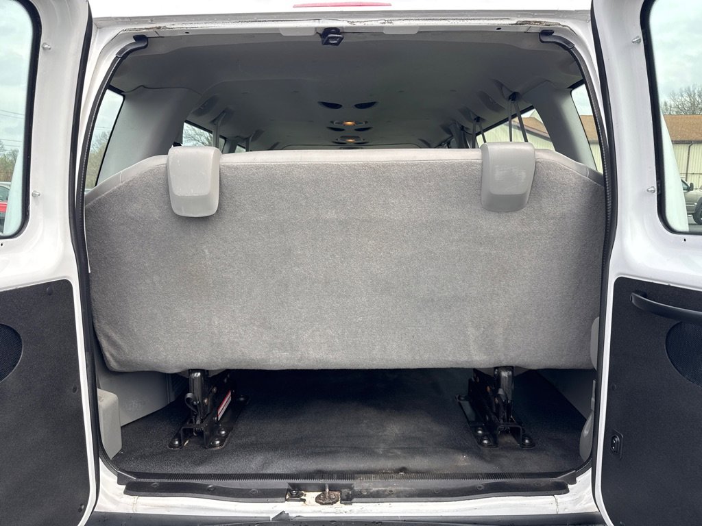 Used 2013 Ford E-350 and Econoline 350 XL w/ PWR Windows & Locks Group image 13