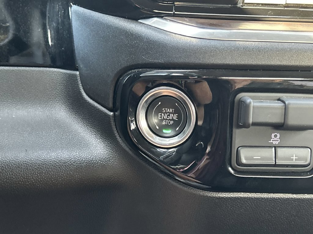 Certified 2026 GMC Sierra 1500 SLT RWD image 14
