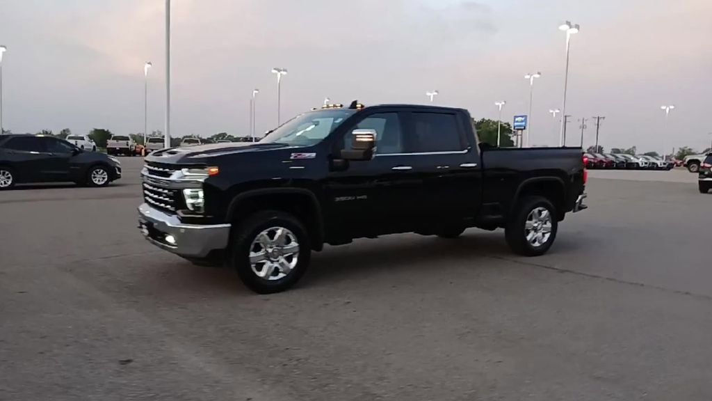 Used 2022 Chevrolet Silverado 3500 LTZ w/ LTZ Premium Package image 4