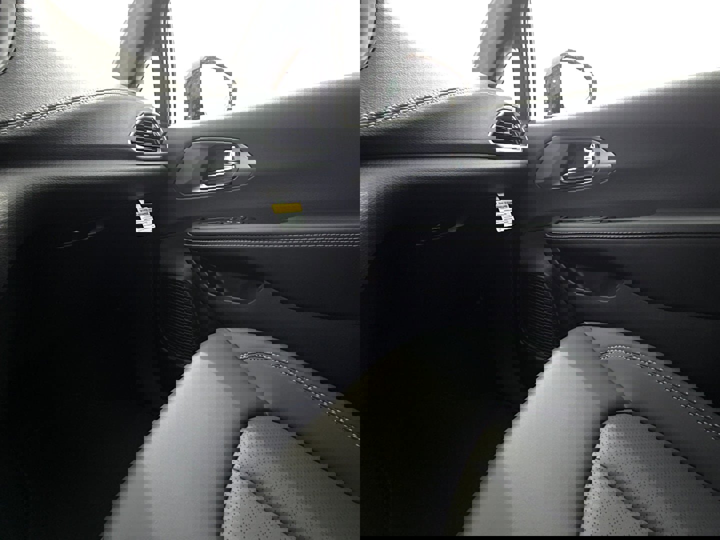 New 2026 Chrysler Pacifica Select image 17